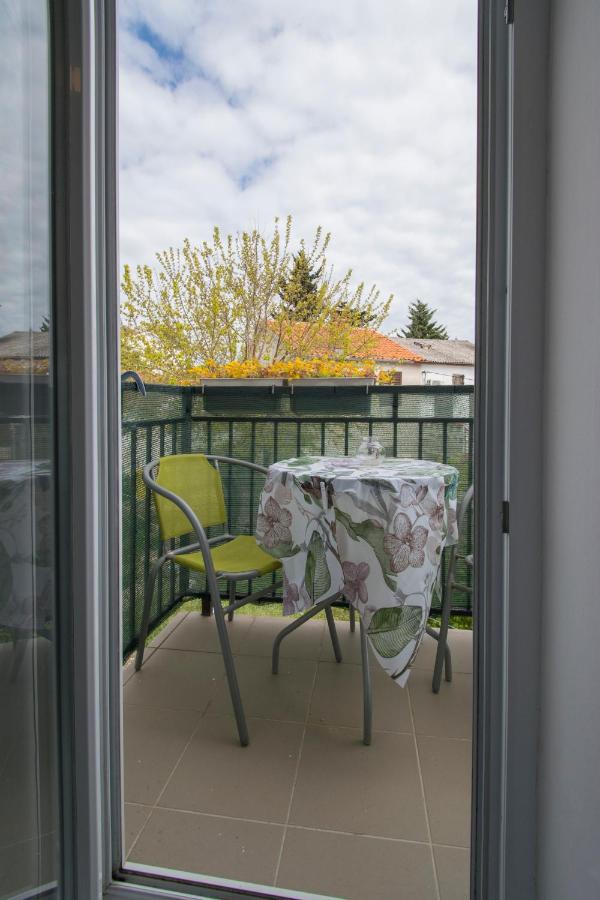 Appartement Studio Gabi, Premantura Extérieur photo